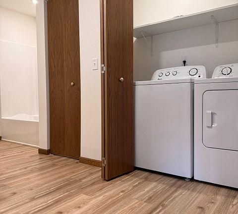 5th image of 300 Treml Dr #103