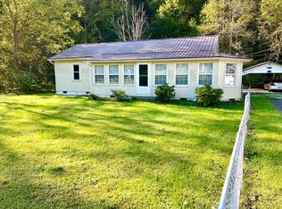 143 Wynn Town Loop, Closplint, KY 40927
