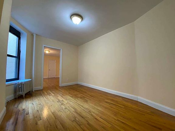 4th image of 1642 Lexington Ave APT 11