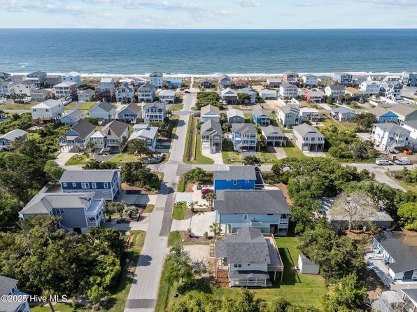 115 SE 43rd Street, Oak Island, NC 28465