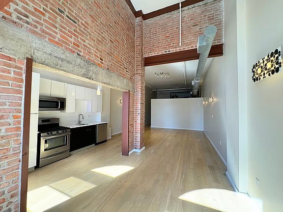 3rd image of 728 Market St #906A