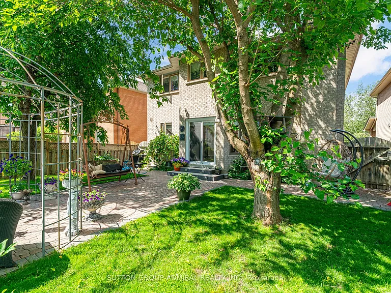 8890 Martin Grove Rd — Photo 49