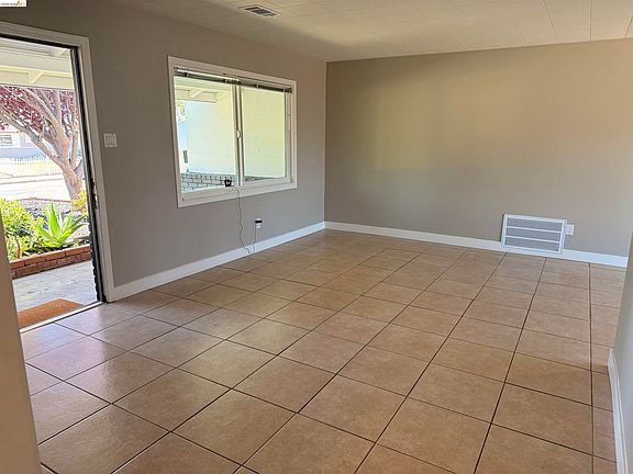 5th image of 211 Bart Ave