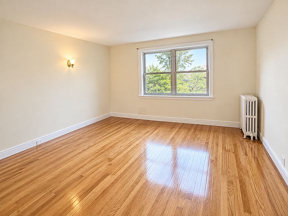 4th image of 42 Park Ave #B25