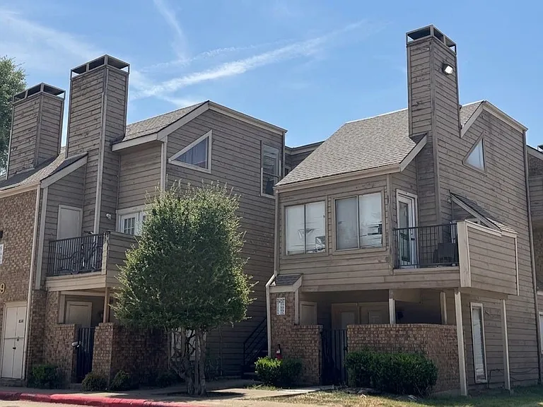 9811 Walnut St #F201 — Photo 14