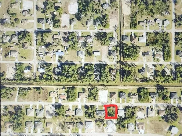 5035 Locke LN, LEHIGH ACRES, FL 33973