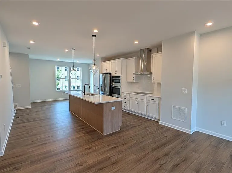 3053 Beacon Bend Xing — Photo 12