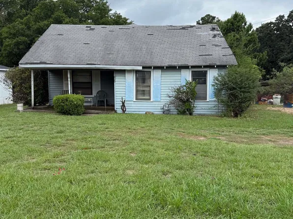 829 N Prairieville St, Athens, TX 75751