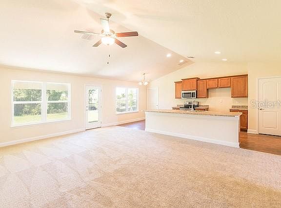 2nd image of 608 E Leah Ct