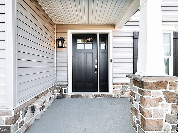 4th image of 374 Old Ivy Dr Lot 74