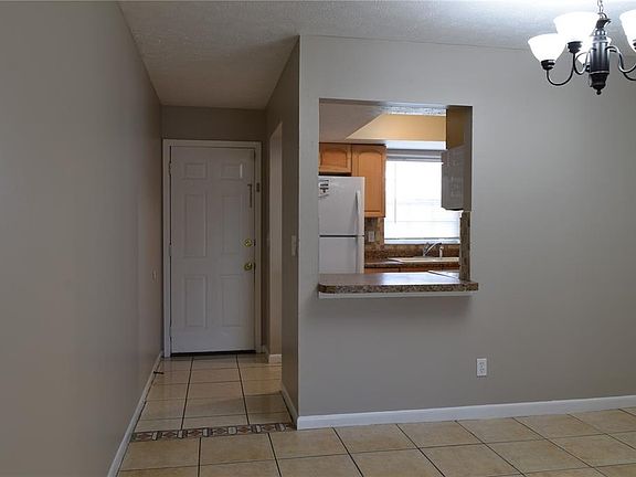 5th image of 10307 Blue Field Ct