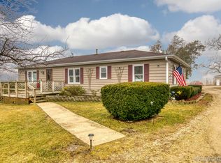 2040 Bend Rd, Shabbona, IL 60550