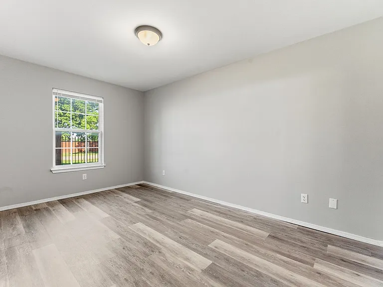 Berryfield Apartments — Photo 10