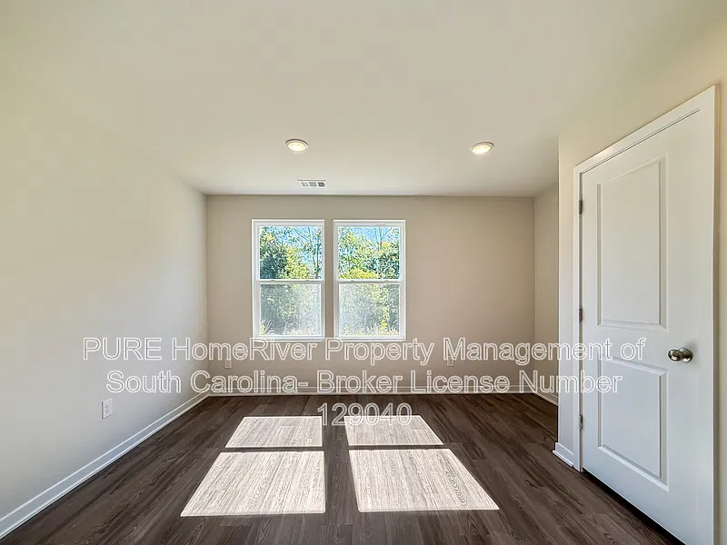 3 bed, 2.0 bath, 1965 sqft, $1,815 — Photo 4