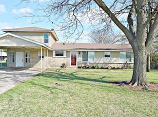 916 E Benton St, Petrolia, TX 76377