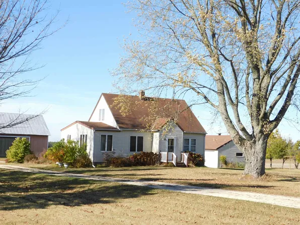 N8621 Wolf River Dr, Algoma, WI 54201
