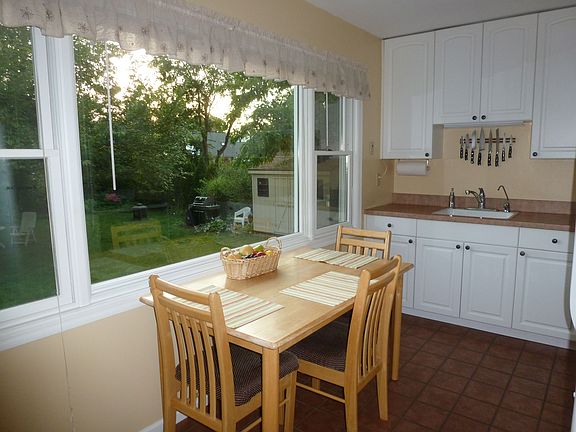 3rd image of 5-10 Bryant Pl #1X