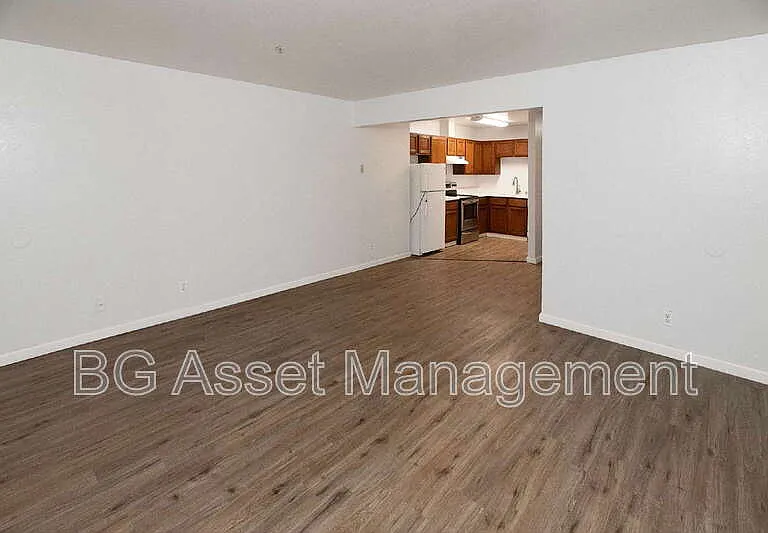 1233 S 56th St #3 — Photo 1