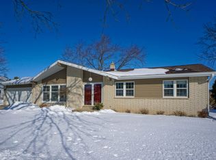 624 Sunset Dr, Hartford, WI 53027