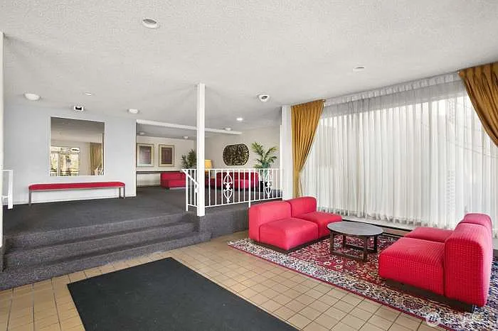 9030 Seward Park Ave S #411 — Photo 2