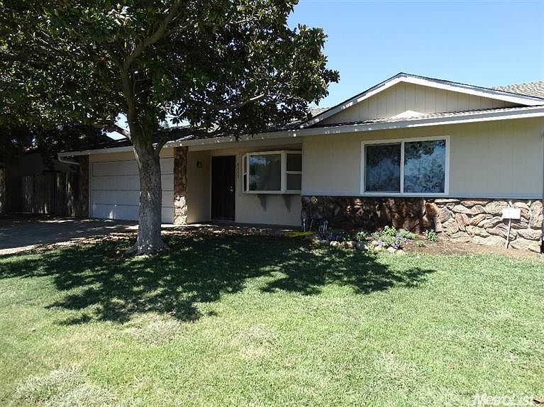 1st image of 8553 Elaine Dr