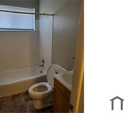 1st image of 2761 Woodruff Ln #2761