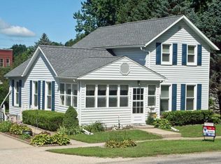 312 Sycamore St, Janesville, IA 50647