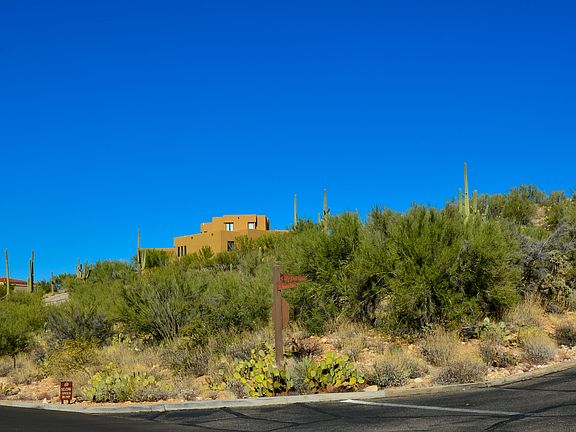 3rd image of 1701 E Calle Del Vaso