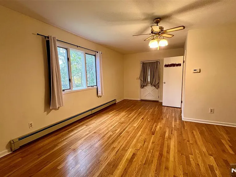 161 McKinley Pl — Photo 7