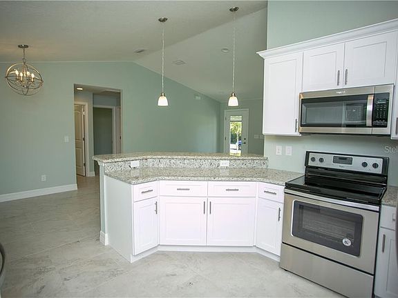 3rd image of 7075 Natalie St