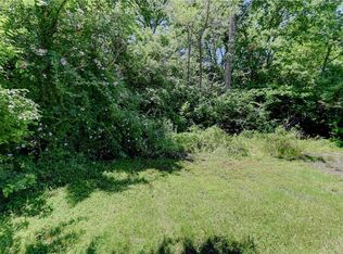 11511 Ridge Dr, Sugar Creek, MO 64054