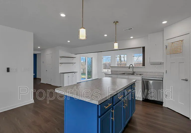 21 Thurber Rd — Photo 16