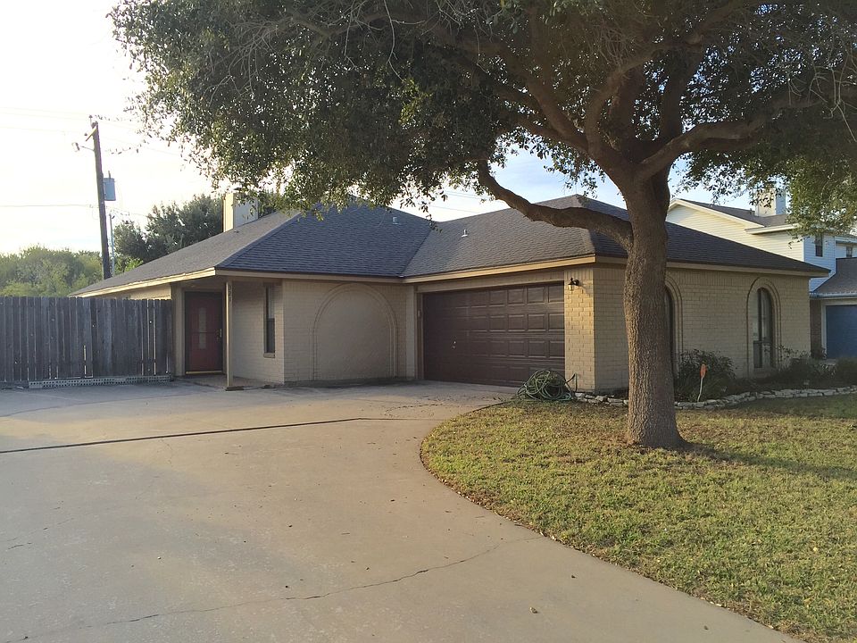 1st image of 321 Sea Gate Dr