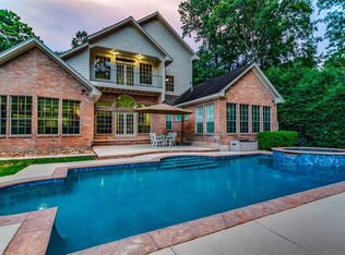 10 Southgate Dr, Spring, TX 77380