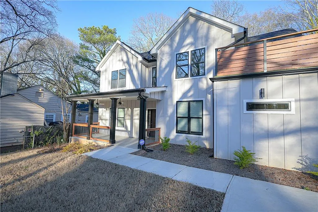 4 bed, 3.5 bath, 2910 sqft, $4,950 — Photo 2
