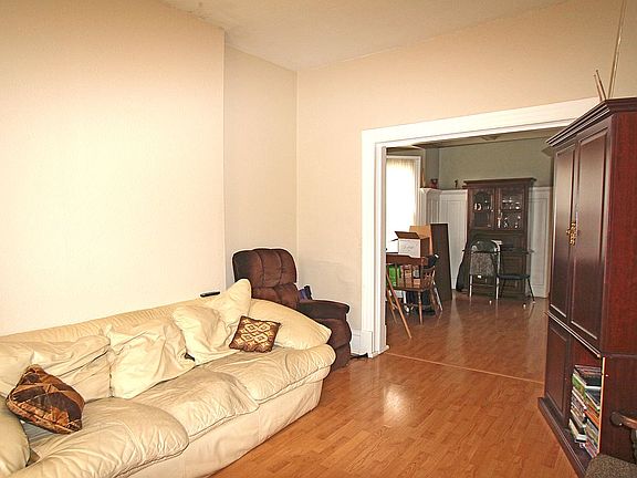 3rd image of 6815 Mitchell Ave