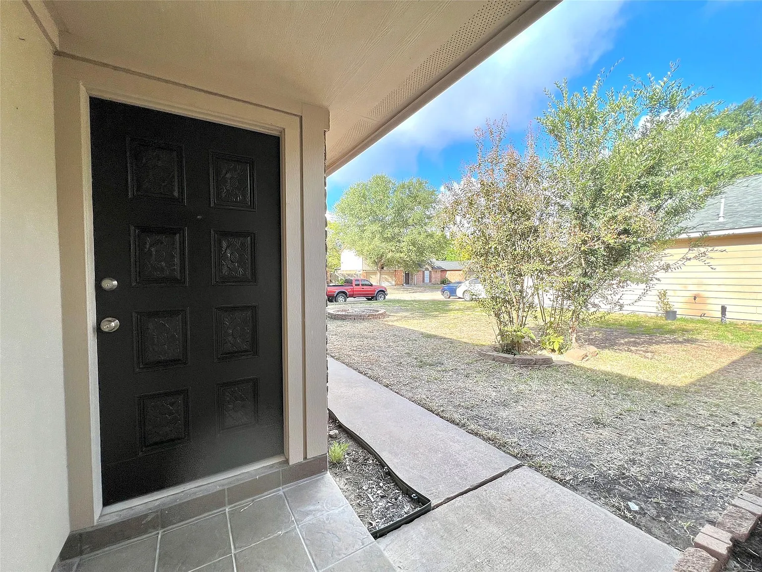 3 bed, 2.0 bath, 1381 sqft, $1,890 — Photo 4