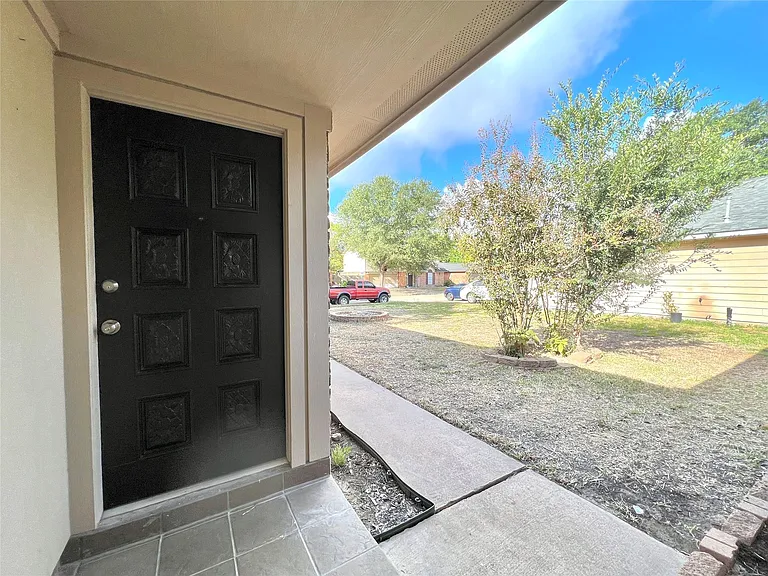 947 Grand Junction Dr — Photo 4