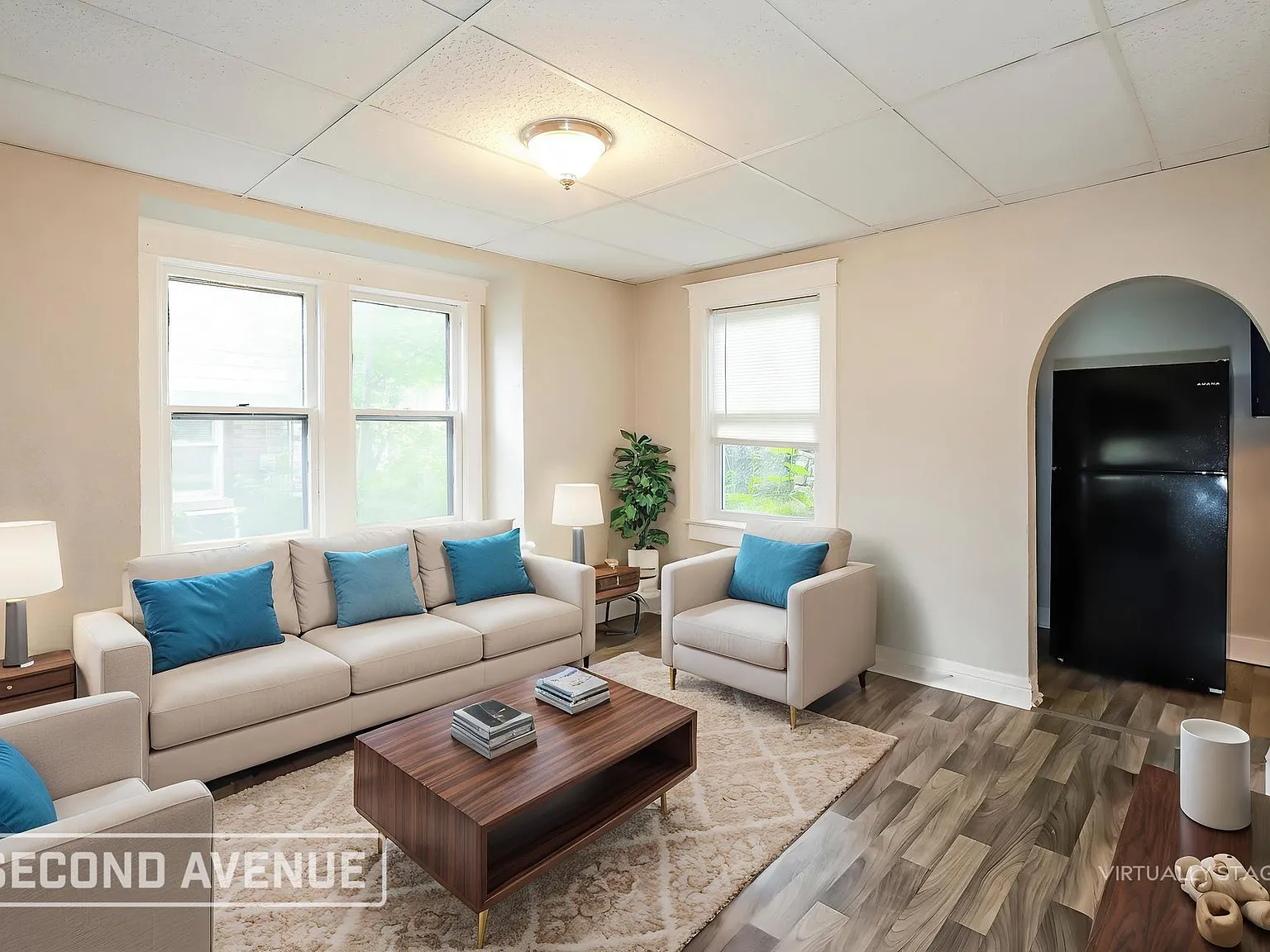 3 bed, 1.0 bath, 1305 sqft, $1,195 — Photo 2