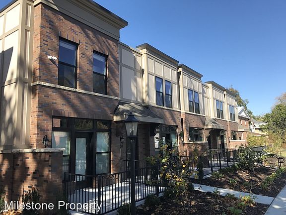 4th image of 1038 S 30th Ave APT 206