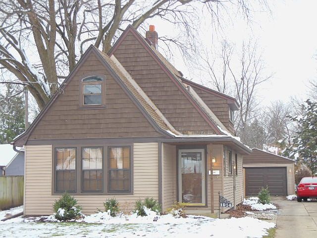 1st image of 1914 N Court St