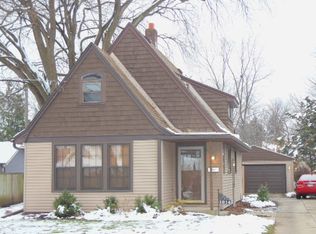 1914 N Court St, Rockford, IL