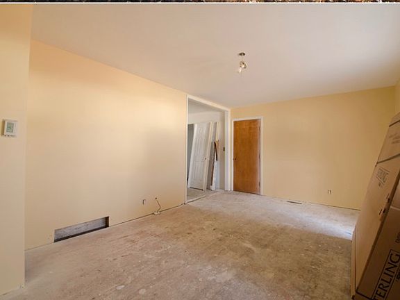 4th image of 1511 W 22nd St