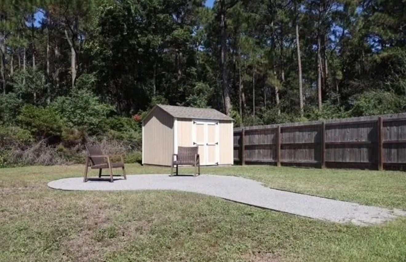 8548 Laredo St — Photo 3
