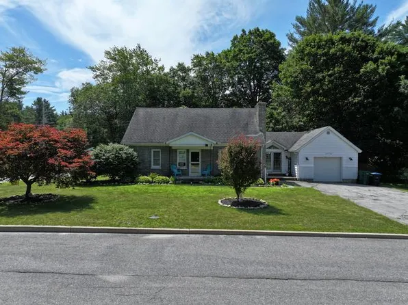 32 Beech St, Corinth, NY 12822