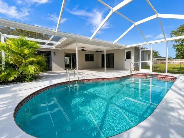 1815 SE 15th Ter, Cape Coral, FL 33990