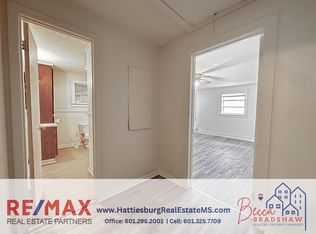 205 S 19th Ave #C, Hattiesburg, MS 39401