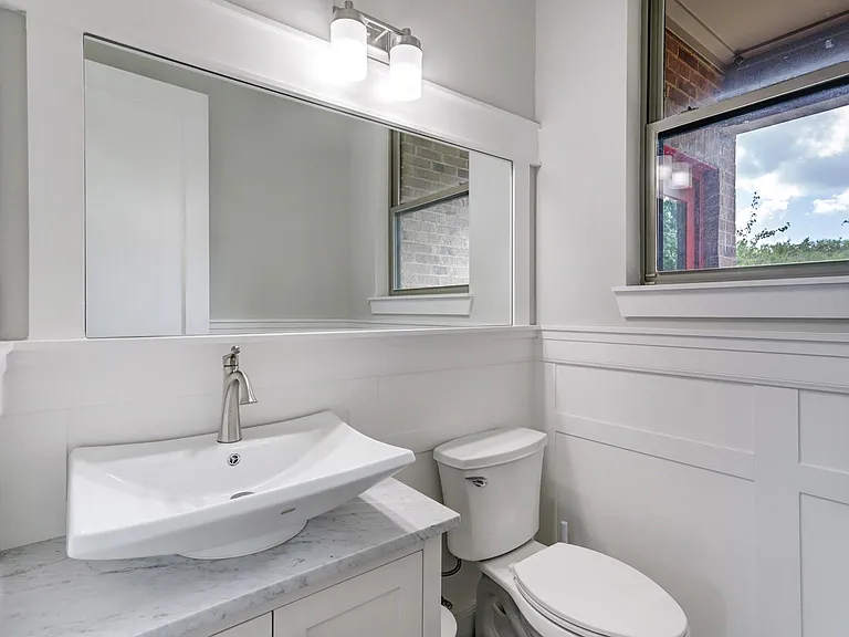 1706 Francis St #B — Photo 11