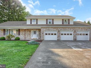 301 W Elmwood Ave, Mechanicsburg, PA