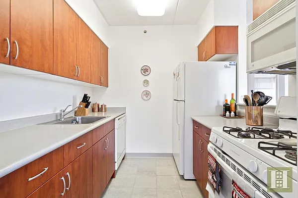 Sold by Halstead Real Estate | media 3